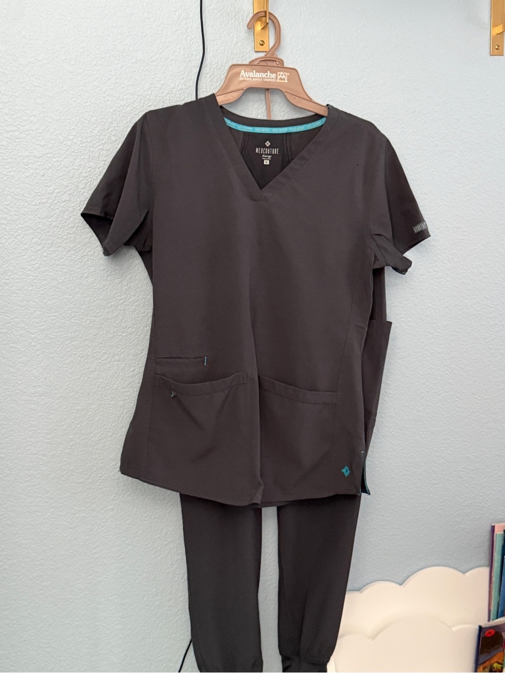 Med Couture Gray V-Neck Scrub Top and jogger pants set